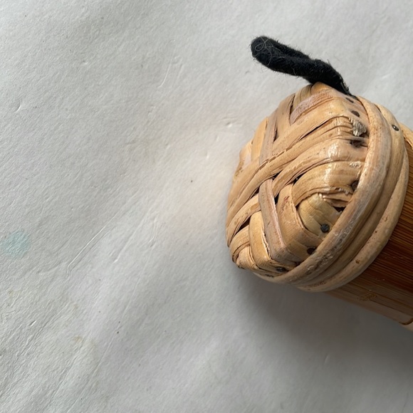 Indonesian rainstick instrument small Wood handpainted - Picture 3 of 7